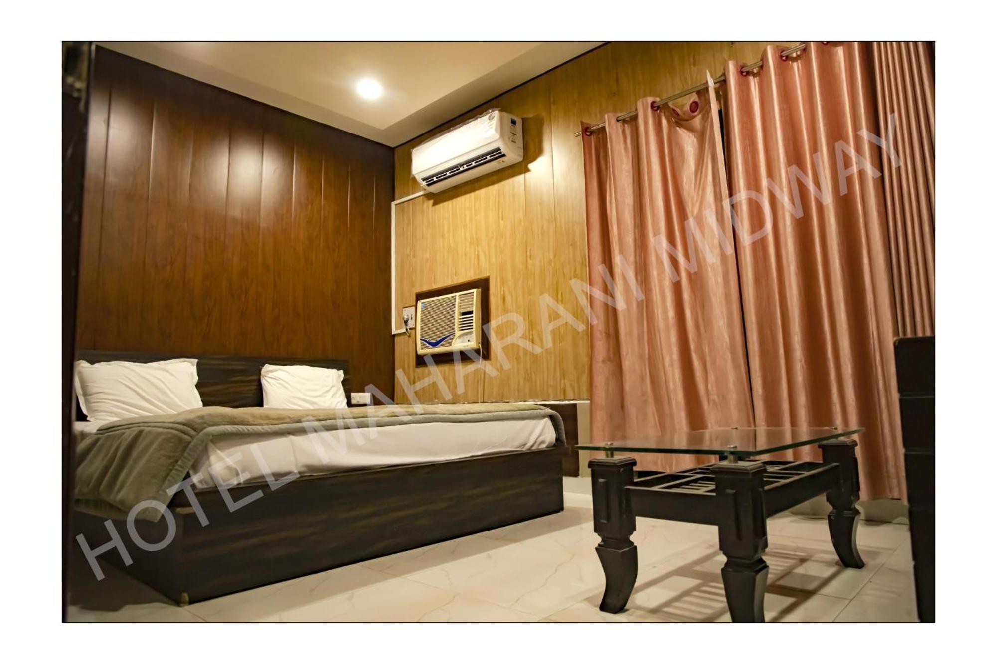 Hotel Maharani Midway Behror Buitenkant foto
