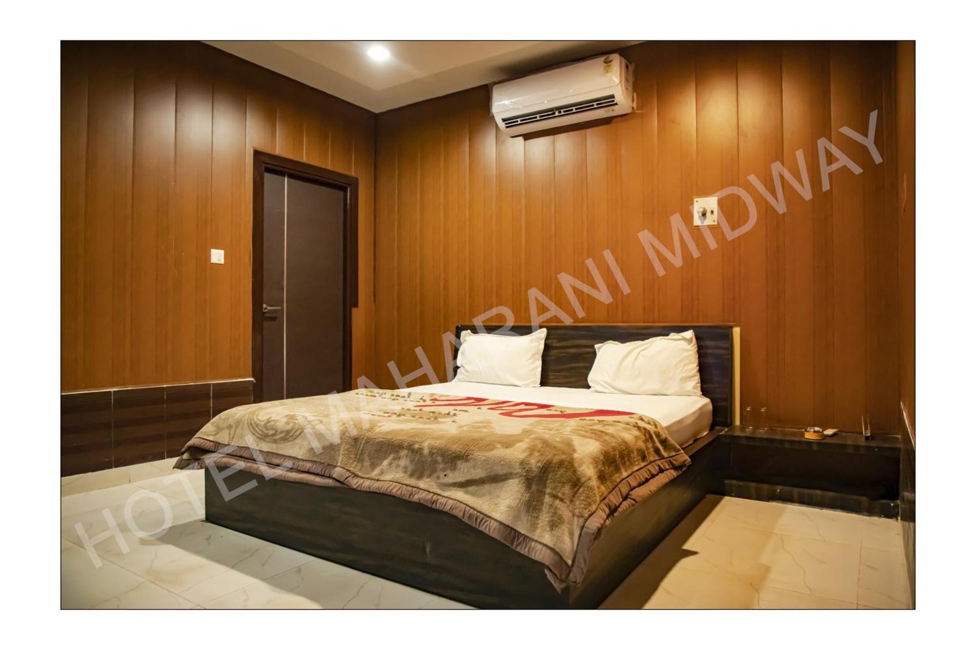 Hotel Maharani Midway Behror Buitenkant foto